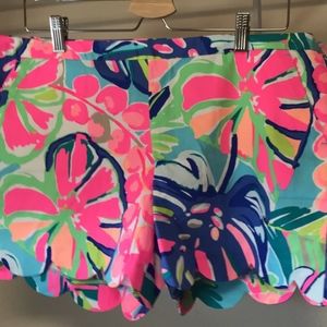 Scallop Edge Lilly Pulitzer Shorts NEW